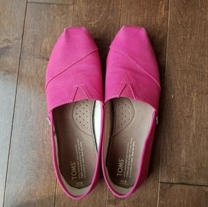 Pink Toms alpargatas, women's size 8